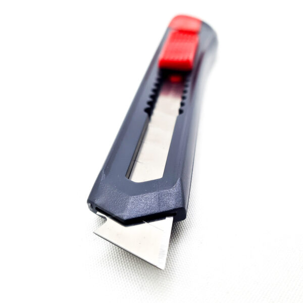 Cutter Cortante Plástico Maped 18 Mm - Imagen 2